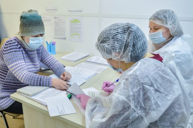 Ещё 5 тысяч доз вакцины от коронавируса поступили в Псковскую область
