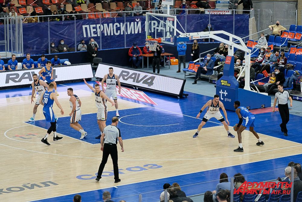 Баскетбольный матч «Парма» - «Калев» в Перми.