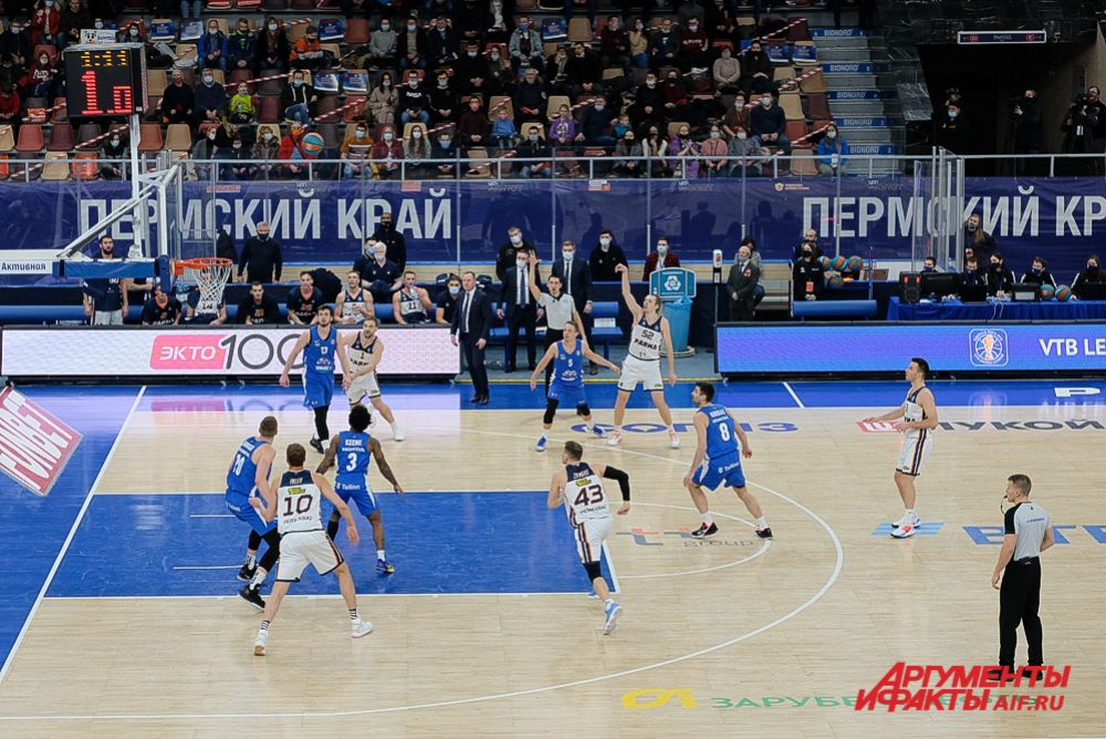 Баскетбольный матч «Парма» - «Калев» в Перми.