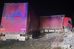 В Полтавской области столкнулись два грузовика: есть погибшие.
