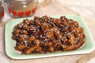 Блюдо азиатской кухни: рецепт курицы в соусе терияки с овощами