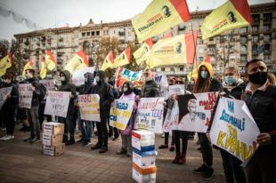 МВД предлагает запретить платные митинги в Украине