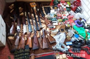 В Херсоне в доме местного жителя обнаружили арсенал огнестрельного оружия