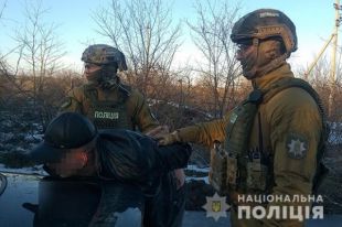 В Николаевской области группировка поставляла наркотики в колонию