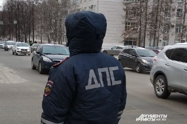 В Ижевске из-за ДТП с автобусом перекрыта дорога на РКБ