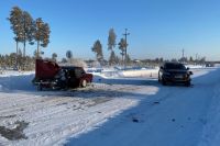 В Муравленко водитель ВАЗа пострадал при столкновении с иномаркой