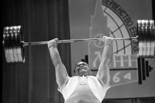 Олимпийский чемпион 1960 года Юрий Власов