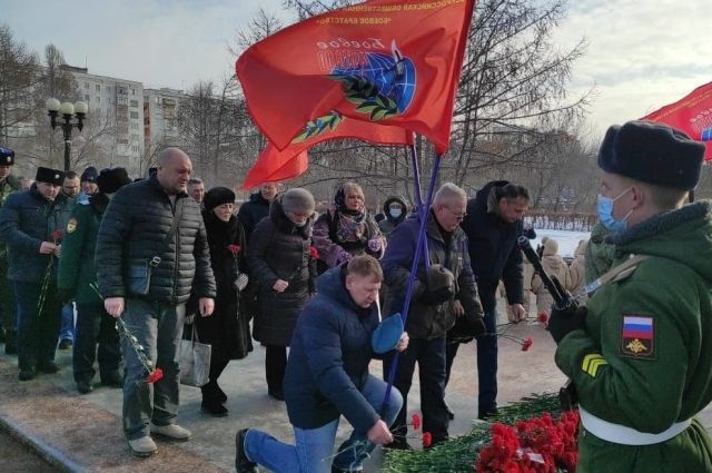 В Оренбурге отметили 32-ю годовщину вывода советских войск из Афганистана