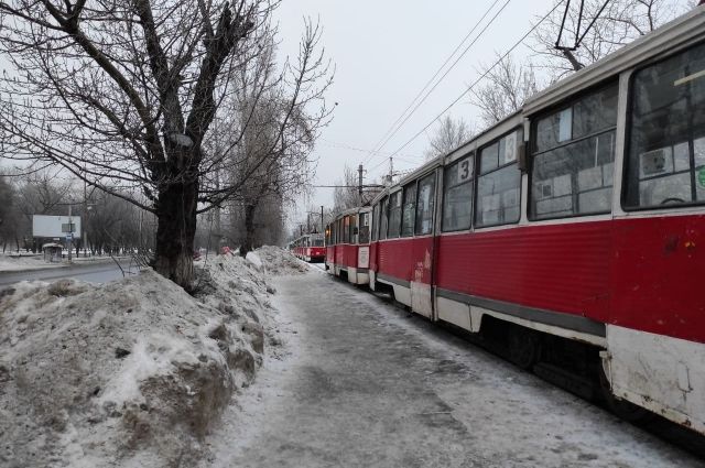 Женщина попала под трамвай в Челябинске