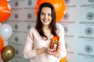 Счастливые собственники получили ключи от новых квартир.