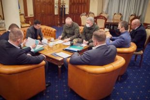 Гибель украинских военных: Зеленский назвал версии подрыва