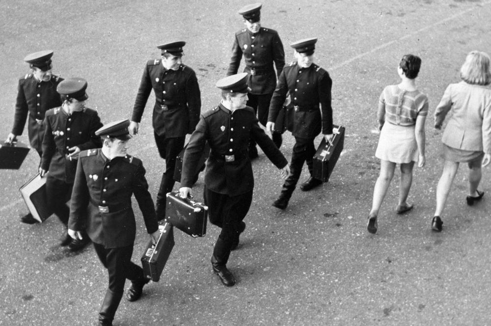 Уволенные в запас солдаты, 1965 г.