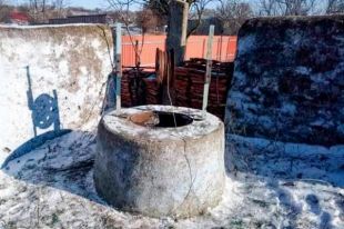 Пять часов звал на помощь: мужчине стало плохо и он упал в колодец