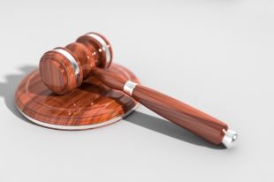Суд отклонил ходатайство адвокатов о возвращении дела в прокуратуру.
