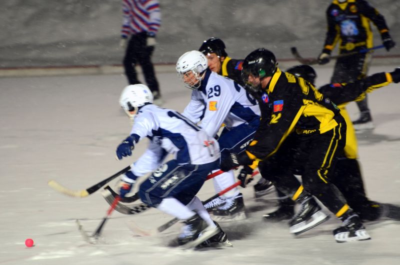 Хоккеисты из Кирова атаковали внушительнее, ярче, мощнее. 
