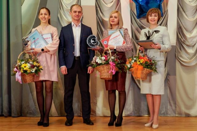 Дипломы победителям конкурса вручил Алексей Титовский