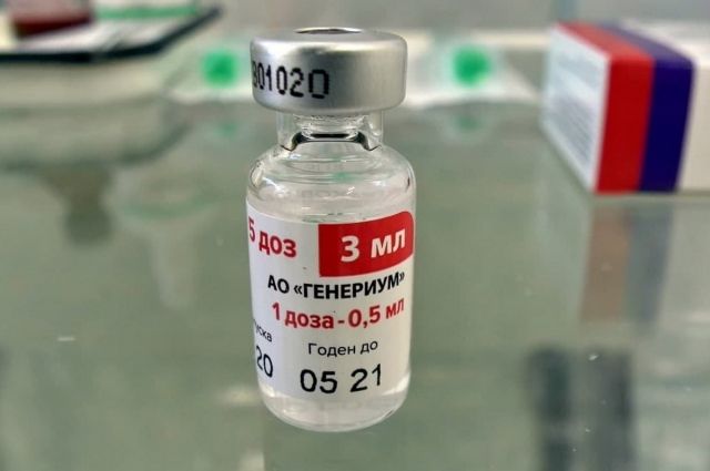 Более 13000 доз вакцины от COVID-19 поступило в военный госпиталь в Самаре