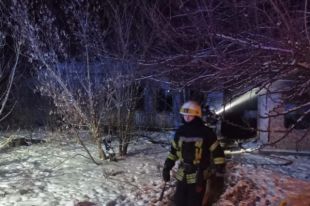 В Днепре произошел пожар в заброшенном доме: погибли три человека