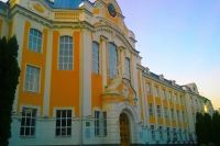 При создании проекта Воронежского СХИ зодчий Адам Дитрих вдохновлялся архитектурой европейских университетов
