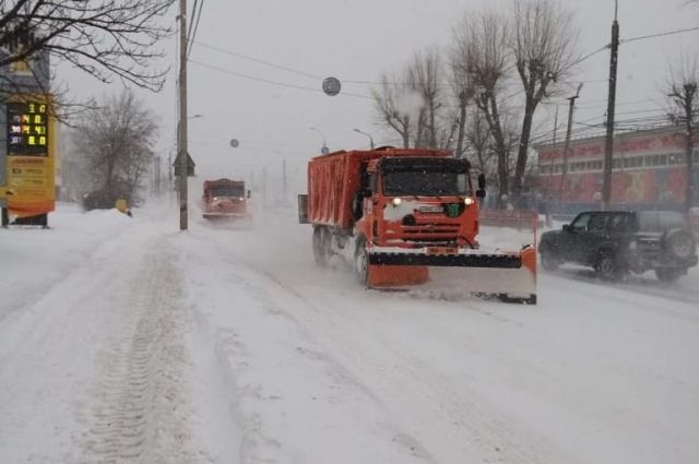 Более 360 машин вывели на улицы для уборки снега в Нижнем Новгороде