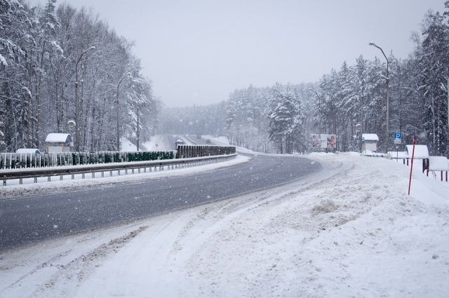 Трассу Новосибирск – Омск закрыли из-за плохой погоды 24 февраля
