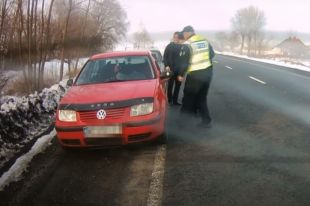 В Волынской области женщина родила прямо за рулем автомобиля