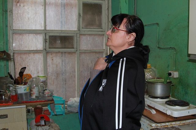«Это не жизнь, а выживание!» В Ростове инвалиды мерзнут в аварийном доме