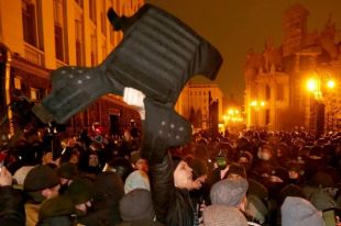 «Вакханалия насилия»: в МВД прокомментировали митинг под Офисом президента
