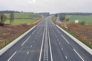 Стали известны сроки достройки самой длинной в Украине трассы