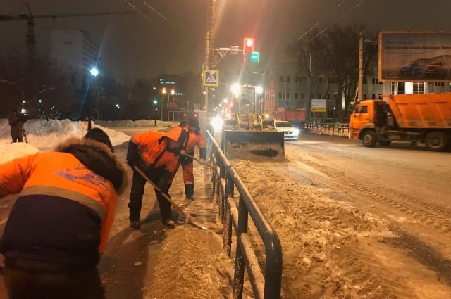 Дороги Самары от снега в ночь с 25 на 26 февраля будут чистить 300 машин