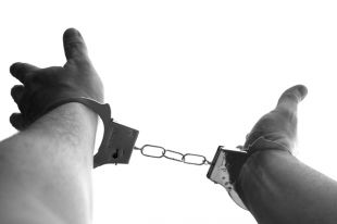 Орчанка в социальных сетях сообщила о похищении своего мужа.