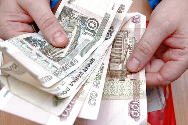 Ниже МРОТ: в Новосибирске назвали самые маленькие зарплаты