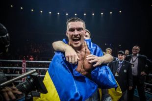 Усик занял первое место в рейтинге WBA в супертяжелом весе