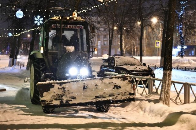 В выходные с улиц Ярославля вывезли 10 тысяч кубометров снега