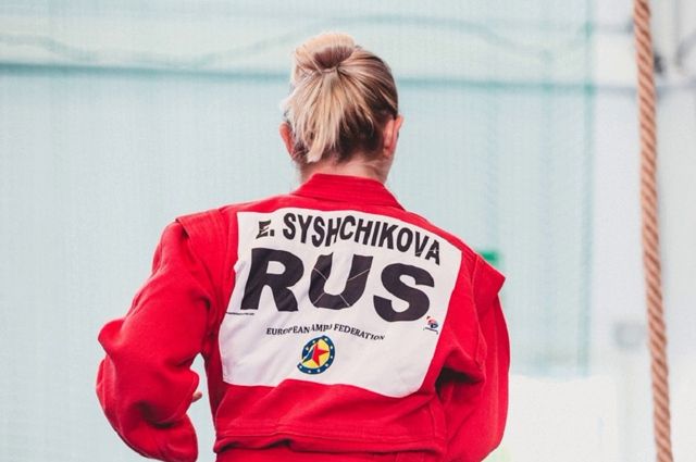 Самбистка из Калининграда стала вице-чемпионкой России