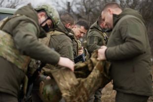 Зеленский начал рабочую поездку в зону ООС: детали