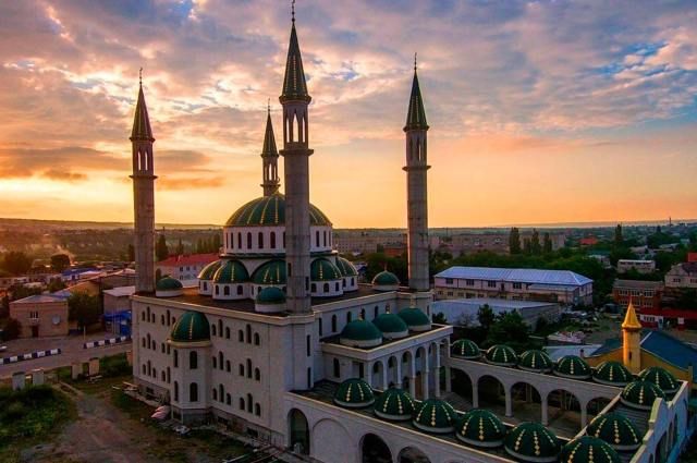 Глава КЧР пообещал открыть мечеть-долгострой в Черкесске через год