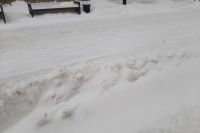 70 единиц техники вывозили снег с шести улиц Оренбурга.