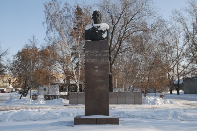 Памятник в Омске.