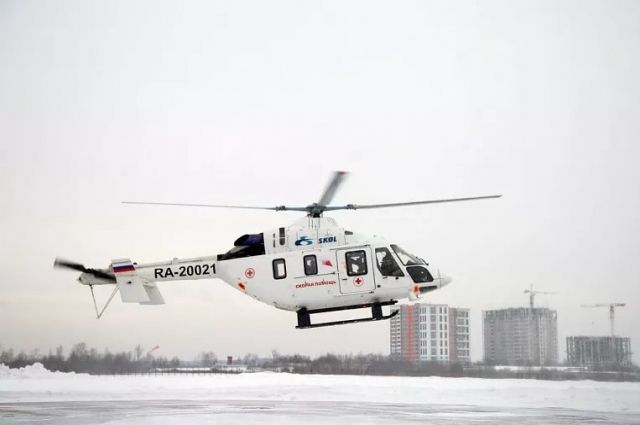 Травмированного рабочего из Новомосковска доставили вертолётом в Москву