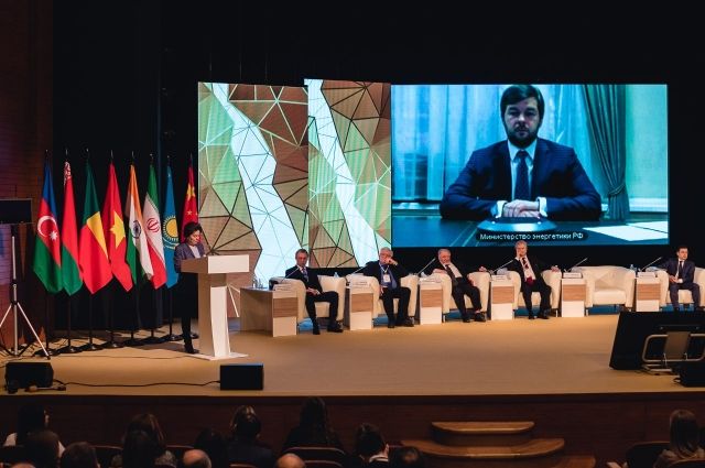 Югра в конце марта примет международный молодежный форум «Нефтяная столица»