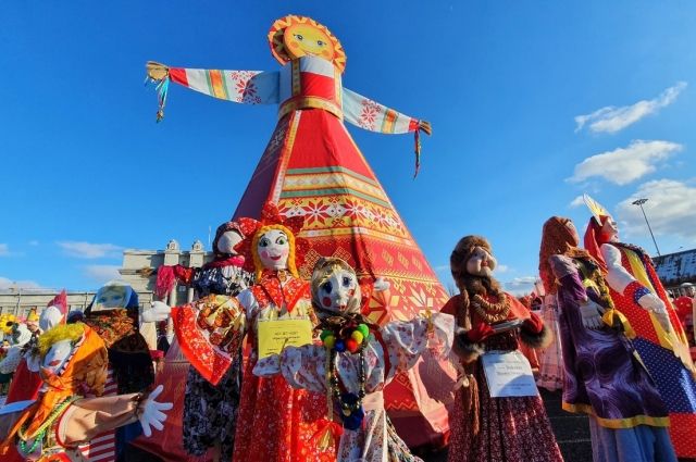 Картина дня в Хабкрае: празднование Масленицы и продажа трофеев тигра |  ОБЩЕСТВО | АиФ Хабаровск