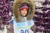 Соня Мельчакова, поддерживаемая мамой, с улыбкой заканчивала лыжный бег: «Я уже в подготовительную группу хожу в детском саду. И хочу побеждать!»