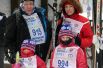 Даша и Маша Аверкиевы убежденные лыжницы: ещё сидя в рюкзаке отца, Дмитрия Аверкиева, они начинали путь на «Лыжне России» в Долине Уюта в разные годы. И вот теперь штурмовали 200 метров.