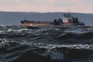 Стало известно состояние моряков с затонувшего судна в Румынии.