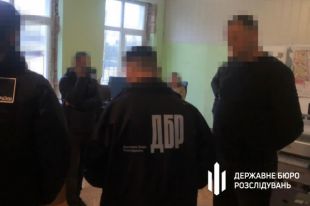 Во Львовской области чиновник требовал от бизнесмена 15 тыс. долларов