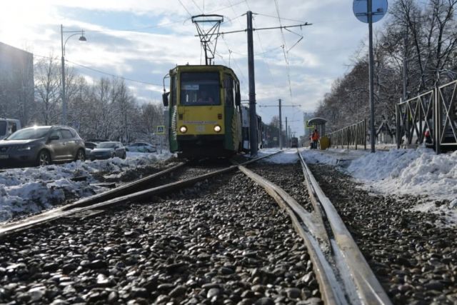В Краснодаре на ул. Московской трамвайное кольцо делают в три смены