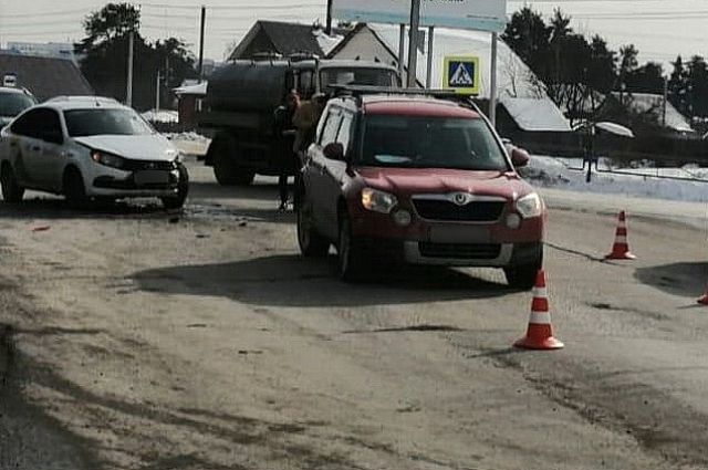 В Пермском крае в ДТП пострадали водитель и два пассажира