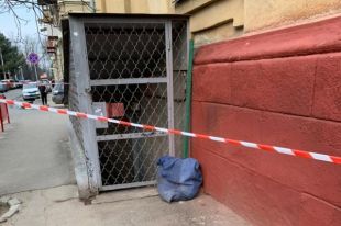 В Одессе возле школы обнаружили труп женщины в мешке