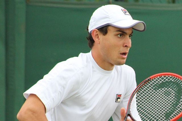 Теннисист из Осетии Аслан Карацев вышел в 3-й круг турнира ATP-500 в Дубае